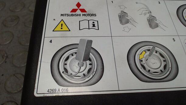 Foto: KOMPRESSOR / LUFTKOMPRESSOR eines Mitsubishi Colt CZ3 1.3 255 592/Z24