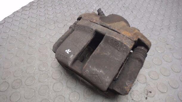 Foto: BREMSSATTEL VORN RECHTS eines Dacia Sandero 1.6 MPI 255 592/Z24