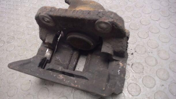 Foto: BREMSSATTEL VORN LINKS eines Dacia Sandero 1.6 MPI 255 592/Z24