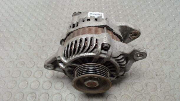 Foto: LICHTMASCHINE eines Mitsubishi Colt CZ3 1.3 255 592/Z24