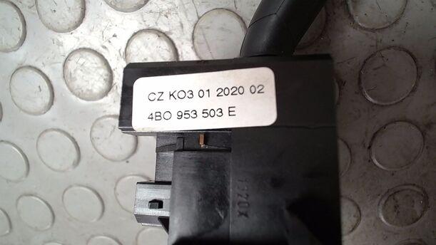 Foto: SCHEIBENWISCHERSCHALTER eines Audi A2 1.4 GLX