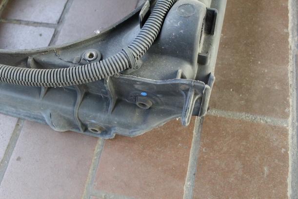 Foto: KÜHLERZARGE eines Peugeot 206 CC 110 GLX