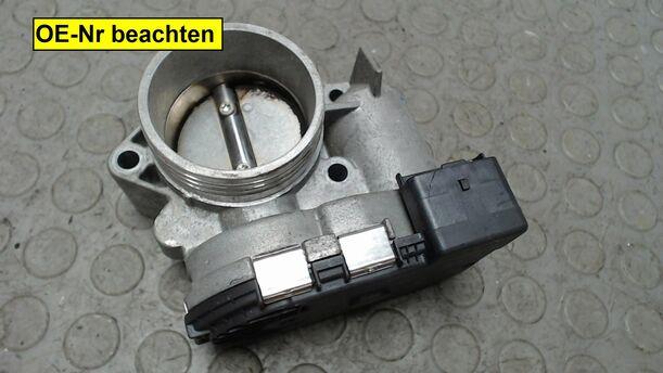 Foto: DROSSELKLAPPENSTUTZEN  BOSCH eines Peugeot 206 CC 110 GL