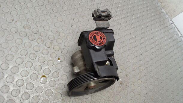 Foto: PUMPE SERVOLENKUNG eines Peugeot 206 CC 110 GL