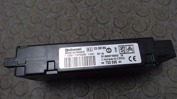 Foto: BLUETOOTH MODUL / STEUERGERÄT eines Peugeot 207 95 VTi SLX