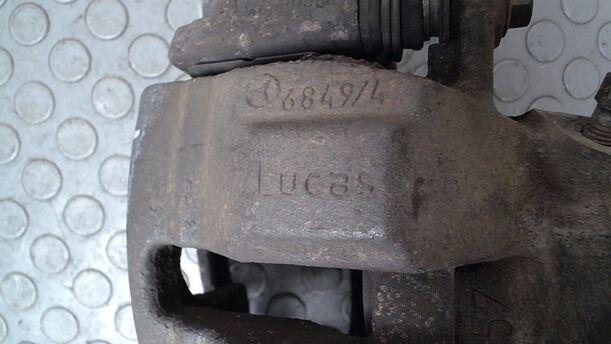 Foto: BREMSSATTEL VORN LINKS eines Mercedes-Benz C 180 Kompressor Sportcoupe SLX