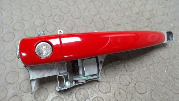 Foto: TÜRAUSSENGRIFF VORN LINKS eines Peugeot 207 95 VTi SLX