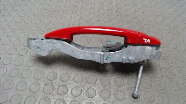 Foto: TÜRAUSSENGRIFF VORN LINKS eines Peugeot 207 95 VTi SLX