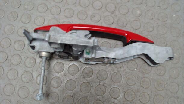 Foto: TÜRAUSSENGRIFF VORN LINKS eines Peugeot 207 95 VTi SLX