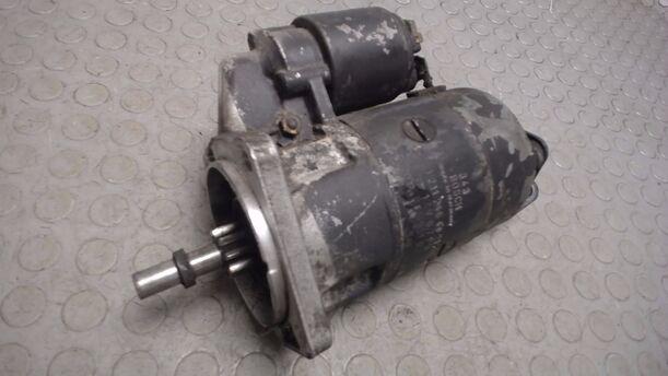 Foto: ANLASSER / STARTER  BOSCH) eines VW GOLF L