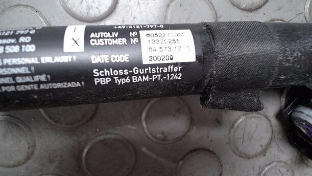 Foto: GURTSTRAFFER VORN RECHTS eines Opel Corsa 1.2 16V
