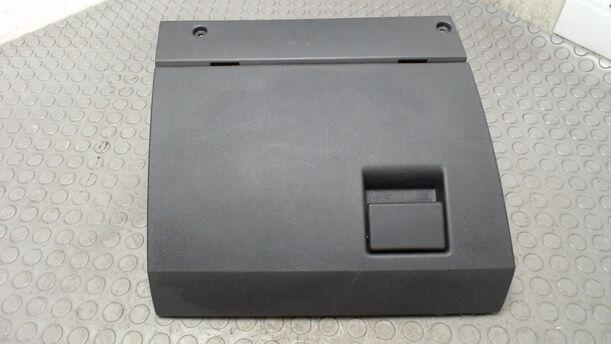 Foto: HANDSCHUHFACH eines Opel Meriva 1.6 16V Easytronic