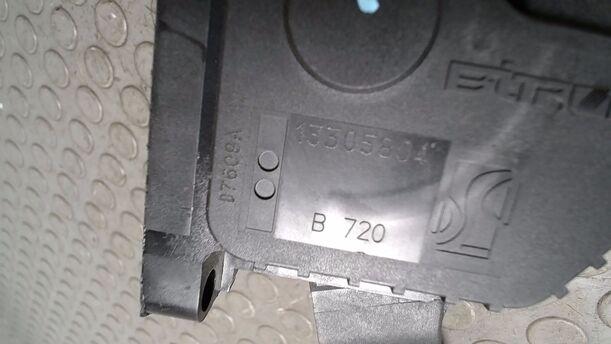 Foto: GASPEDAL eines Opel Corsa 1.2 16V