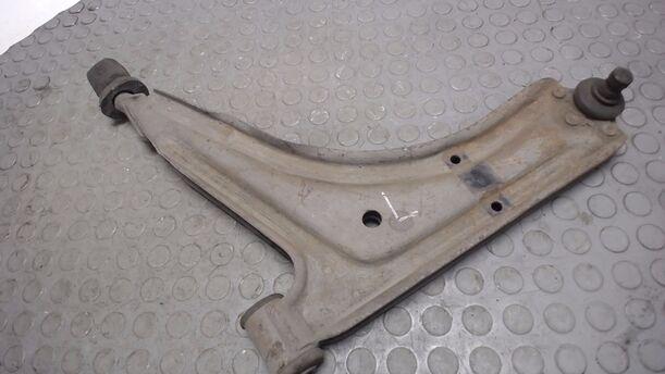 Foto: QUERLENKER LINKS (17mm Traggelenk) eines VW GOLF L