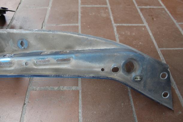 Foto: SCHLOSSTRÄGER OBEN eines Renault Clio 1.2