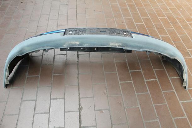 Foto: STOSSFÄNGER / STOßSTANGE VORN ( VOR FACELIFT ) eines Renault Clio 1.2