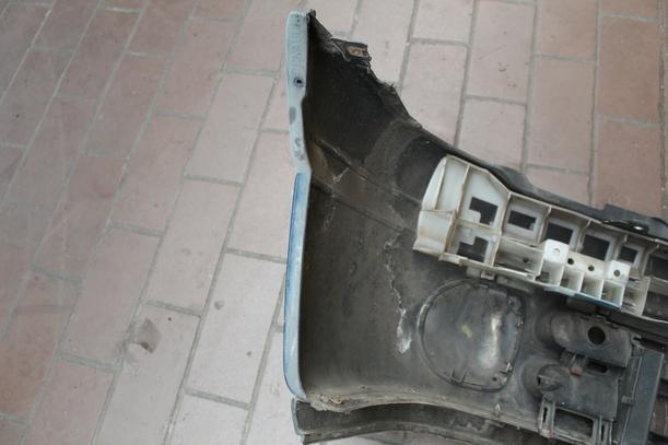 Foto: STOSSFÄNGER / STOßSTANGE VORN ( VOR FACELIFT ) eines Renault Clio 1.2
