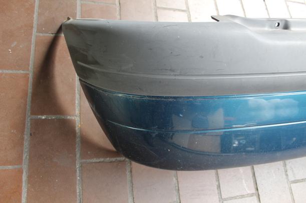 Foto: STOSSFÄNGER / STOßSTANGE HINTEN ( VOR FACELIFT ) eines Renault Clio 1.2