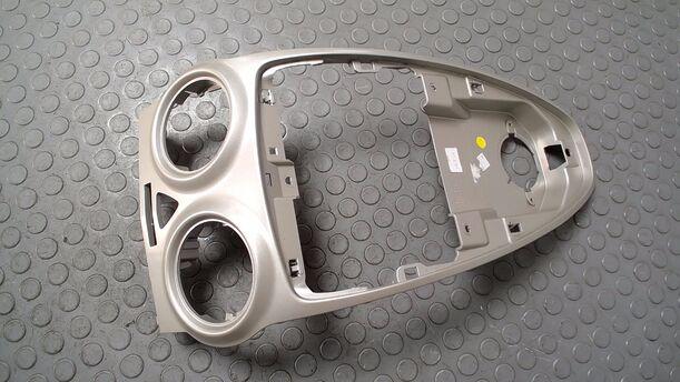 Foto: ABDECKUNG MITTELKONSOLE eines Opel Corsa 1.2 16V