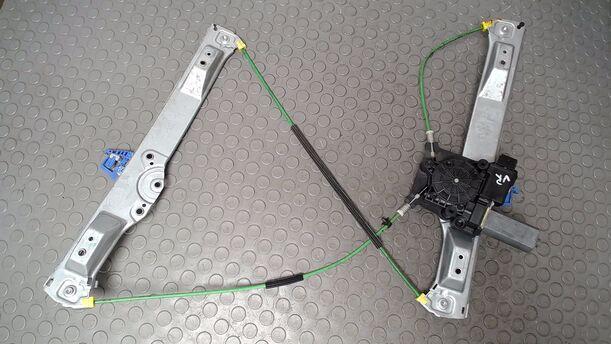 Foto: FENSTERHEBER ELEKTRISCH RECHTS ( 2/3 TÜRER ) eines Opel Corsa 1.2 16V