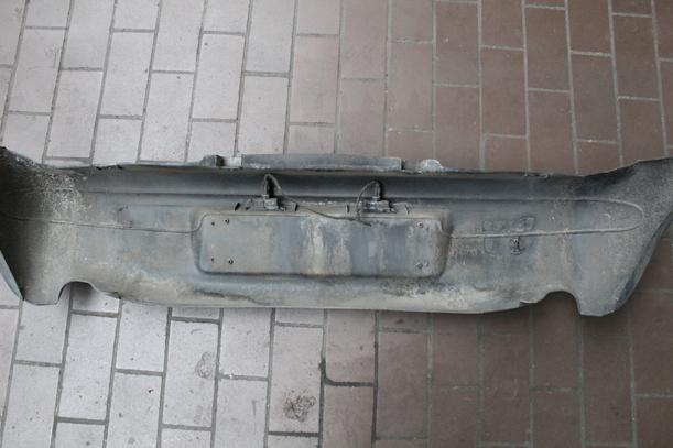 Foto: STOSSFÄNGER/ STOßSTANGE HINTEN eines Fiat Seicento 1.1