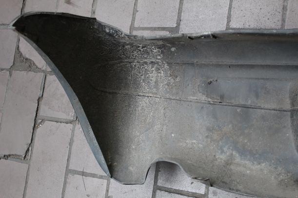 Foto: STOSSFÄNGER/ STOßSTANGE HINTEN eines Fiat Seicento 1.1