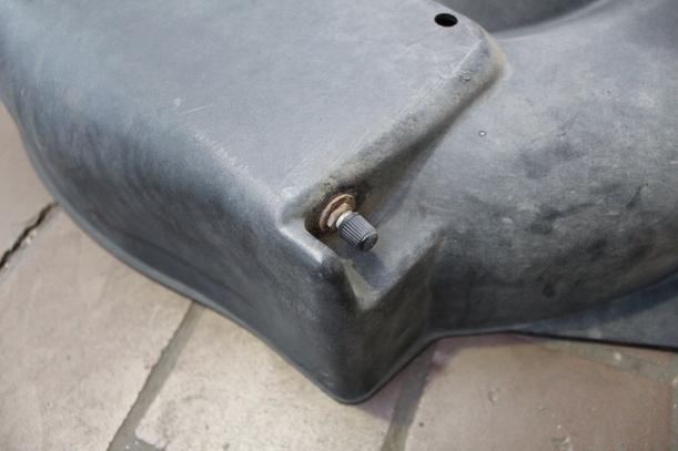 Foto: RESERVERADWANNE eines BMW Z3 roadster 1.9