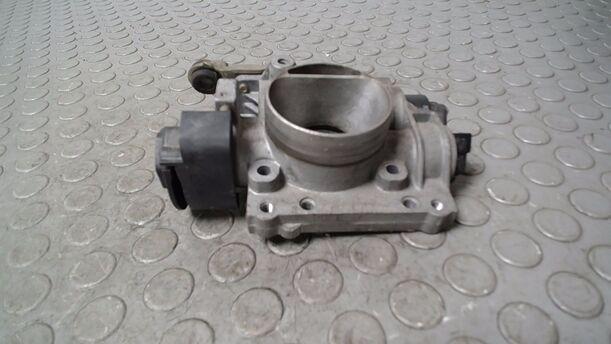 Foto: DROSSELKLAPPENSTUTZEN MECHANISCH eines Fiat Seicento 1.1