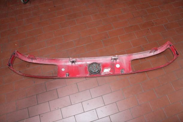 Foto: FRONTBLENDE eines VW Passat Variant 1.6
