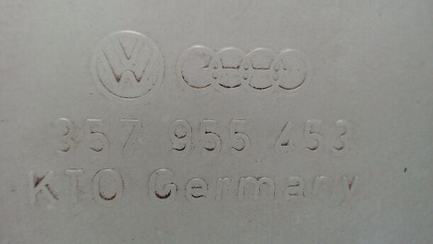 Foto: SCHEIBENWASCHBEHÄLTER eines VW Passat Variant 1.6