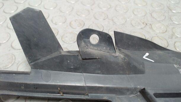 Foto: KÜHLERGRILL LINKS eines Nissan Micra 1.2