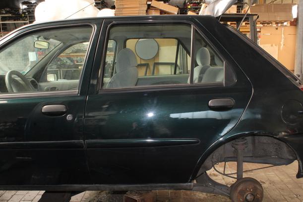 Foto: TÜR HINTEN LINKS eines Ford Fiesta