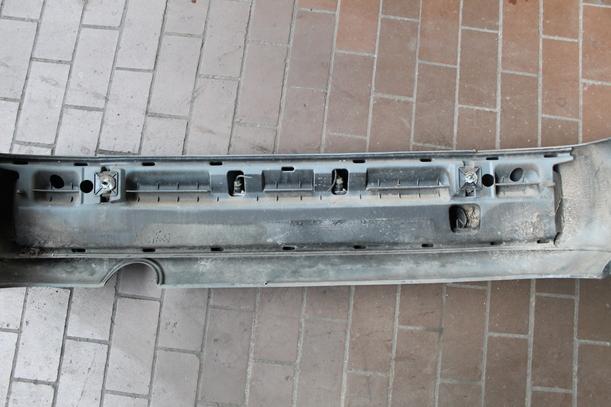 Foto: STOSSSTANGE / STOSSFGÄNGER HINTEN (vor Facelift) eines Ford Fiesta