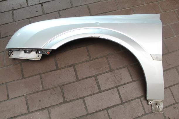 Foto: KOTFLÜGEL LINKS ( VOR FACELIFT ) eines Opel Vectra 2.0 DTI Caravan