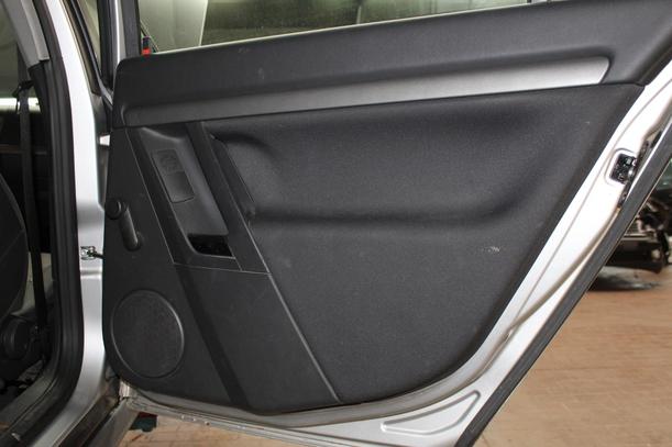 Foto: TÜR HINTEN RECHTS ( CARAVAN ) eines Opel Vectra 2.0 DTI Caravan
