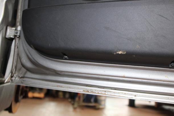 Foto: TÜR VORN RECHTS eines Opel Vectra 2.0 DTI Caravan