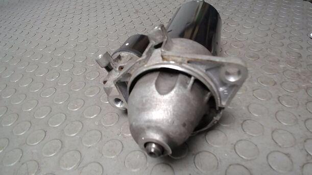 Foto: ANLASSER / STARTER  BOSCH eines Opel Vectra 2.0 DTI Caravan