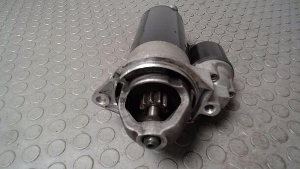 Foto: ANLASSER / STARTER  BOSCH eines Opel Vectra 2.0 DTI Caravan