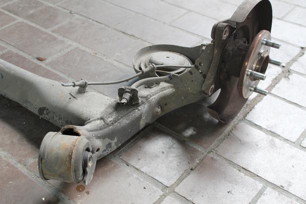 Foto: HINTERACHSE eines Hyundai i10 1.1