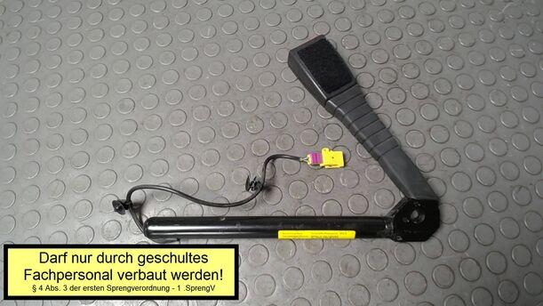 Foto: GURTSTRAFFER VORN RECHTS eines Opel Vectra 2.0 DTI Caravan