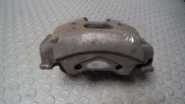 Foto: BREMSSATTEL VORN LINKS eines Opel Vectra 2.0 DTI Caravan