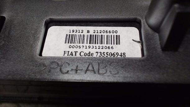Foto: SCHALTEREINHEIT / WARNBLINKSCHALTER eines Fiat Punto 1.2 8V GL