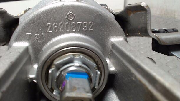 Foto: LENKSÄULE / LENKSPINDEL ELEKTRISCH eines Fiat Punto 1.2 8V GL