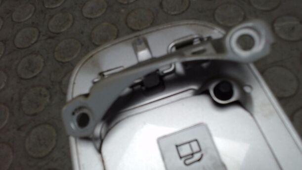 Foto: TANKKLAPPE / TANKDECKEL eines Audi A4 Avant 2.5 TDI GL