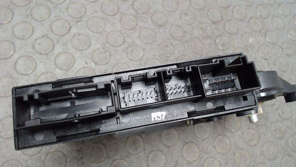Foto: FENSTERHEBERMOTOR HINTEN LINKS eines Audi A4 Avant 2.5 TDI CS
