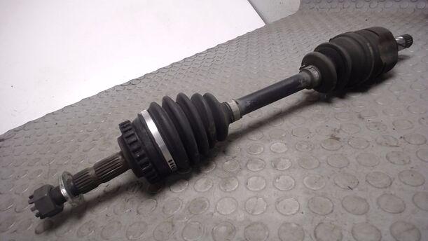 Foto: ANTRIEBSWELLE LINKS eines Opel Corsa 12V