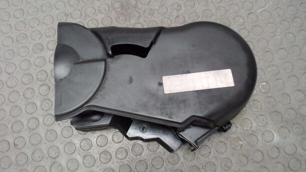 Foto: ZAHNRIEMEN ABDECKUNG / VERKLEIDUNG  LINKS eines Audi A4 Avant 2.5 TDI