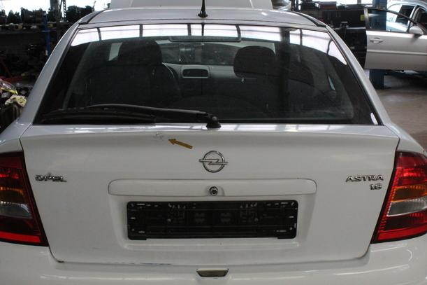 Foto: HECKKLAPPE / HECKDECKEL eines Opel Astra 1.6 7DC 2H2