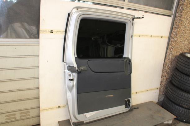 Foto: SCHIEBETÜR LINKS eines Mercedes-Benz Vaneo CDI 1.7 GL