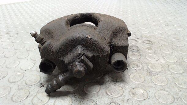 Foto: BREMSSATTEL VORN LINKS eines Opel Astra 1.6 GL